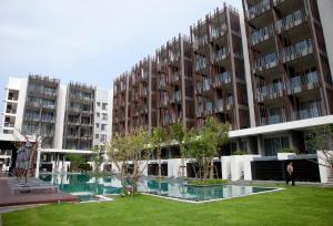 Bazén v ubytování G Hua Hin Resort & Mall nebo v jeho okolí