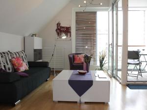 Χώρος καθιστικού στο Apartment in Wismar with Balcony