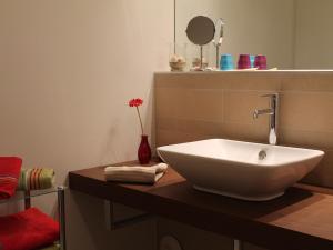Ένα μπάνιο στο Apartment in Wismar with Balcony +17 φωτογραφίες