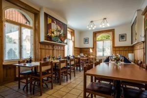 Restoran või mõni muu söögikoht majutusasutuses Gasthof Drei Eidgenossen