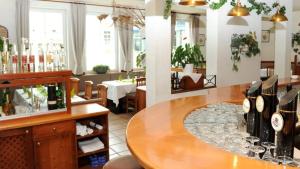 Εστιατόριο ή άλλο μέρος για φαγητό στο Hotel Restaurant JUWEL