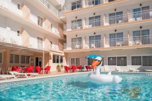 Basen w obiekcie Hotel Anibal - AB Group lub w pobliżu