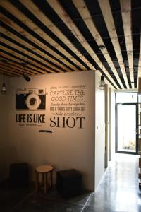 Fotografie z fotogalerie ubytování Mogens Guesthouse v destinaci Bandung