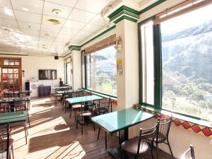 Pemandangan gunung umum atau pemandangan gunung yang diambil dari homestay