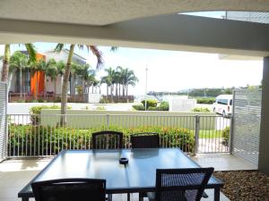 Φωτογραφία από το άλμπουμ του Marina View Apartment σε Airlie Beach