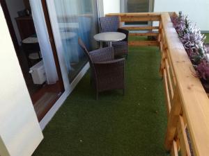 Ein Balkon oder eine Terrasse in der Unterkunft Apartmán B 101 Vysoké Tatry