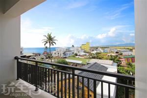 A balcony or terrace at Hai Bed and Breakfasts