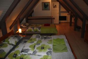 Gallery image of Julia's Guesthouse B&B in Hnaus