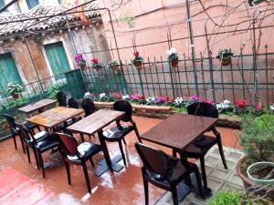 Kawasan patio atau luaran di Ai Boteri