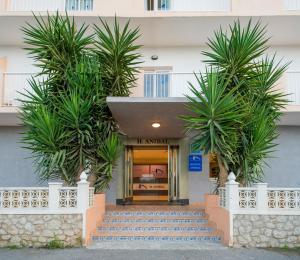 Fasada lub wejście do obiektu Hotel Anibal - AB Group