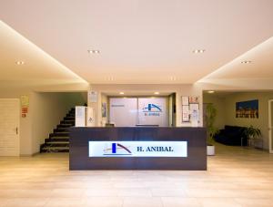Hol lub recepcja w obiekcie Hotel Anibal - AB Group