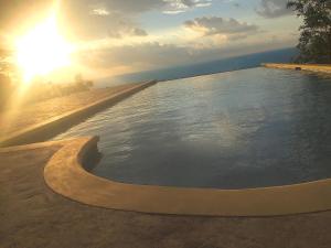 Бассейн в SeaScape или поблизости