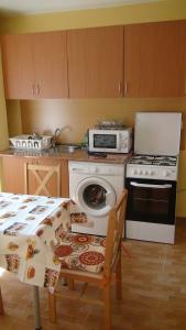 Kuchyňa alebo kuchynka v ubytovaní Apartamento Turistico en Valencia