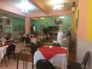 Restoran atau tempat lain untuk makan di Hoteles Santa Regina