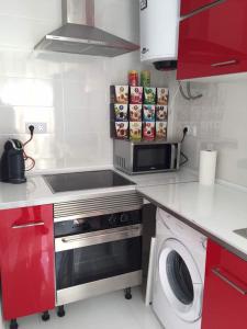 A kitchen or kitchenette at Heart of Alicante