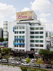 Gallery image of Central Tourist Hotel in Seoul