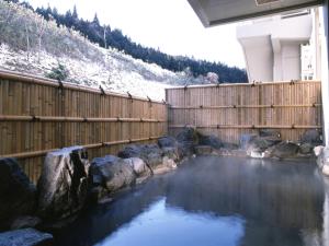 Un paisaje natural cerca del ryokan