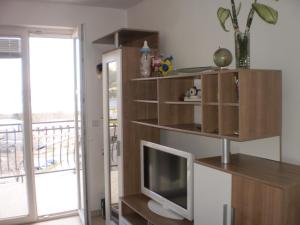 Kuchyňa alebo kuchynka v ubytovaní Apartman Ana