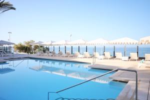 Bazén v ubytování JOIA Salomé by Iberostar -Adults Only nebo v jeho okolí