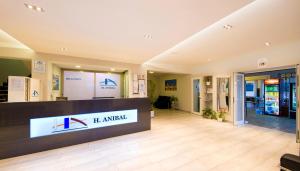 Hol lub recepcja w obiekcie Hotel Anibal - AB Group