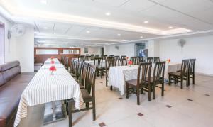 Posezení v ubytování Treebo Premium Akshaya Mahal Inn