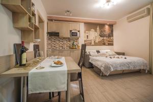 Postel nebo postele na pokoji v ubytování Holiday Center Ivona