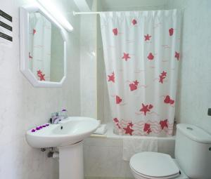 Łazienka w obiekcie Hotel Anibal - AB Group