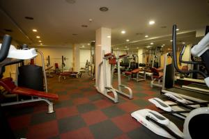 O centro de fitness e/ou as comodidades de fitness de Hotel Colosseo & Spa