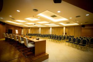 A área empresarial e/ ou a sala de conferências de Hotel Colosseo & Spa
