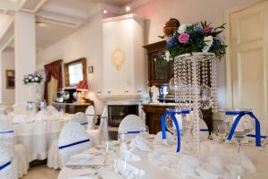Restauracja lub miejsce do jedzenia w obiekcie Dwór Hetman