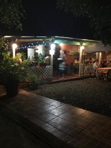 Mynd úr myndasafni af Naniqui Cottage - Only Adults -Parking Golf Car Only í Culebra