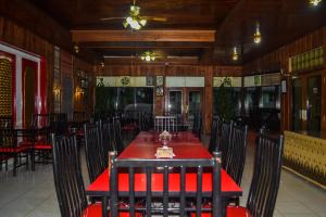 Restoranas ar kita vieta pavalgyti apgyvendinimo įstaigoje Hotel Indra Toraja
