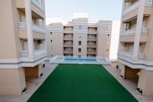 Bazén v ubytovaní Apartment Luz del Sol alebo v jeho blízkosti