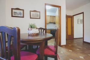 Fotografie z fotogalerie ubytování LA GINESTA 1, Apartaments de munyanya v destinaci Taull