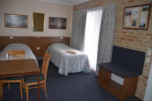 Gallery image of Mount Barker Valley Views Motel & Chalets, Western Australia in Mount Barker