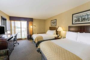 Wyndham Garden Hotel Newark Airport