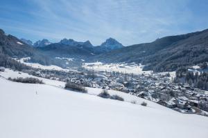 겨울의 Hotel Dolomiten