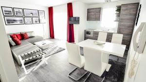 Χώρος καθιστικού στο Sunset Deluxe Apartments