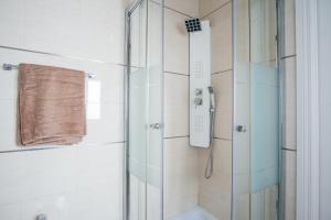A bathroom at Heima Puerta del Sol - Plaza Santa Ana