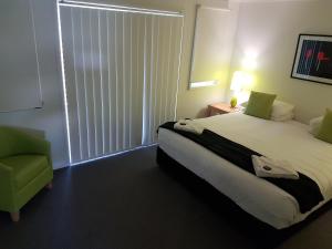 Postel nebo postele na pokoji v ubytování Wallsend Executive Apartments