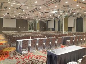 Viðskiptasvæði og/eða fundarherbergi á Platinum Hotel