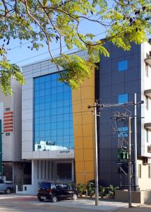 Το κτήριο όπου στεγάζεται  το ξενοδοχείο διαμερισμάτων