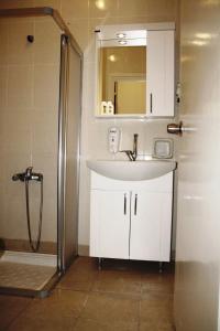 A bathroom at Reis Maris Hotel