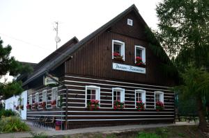 Budova, kde se penzion – hostinec nachází