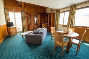 Posezení v ubytování Lautaret Lodge & Spa