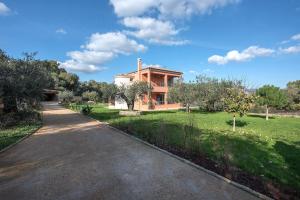 Vonkajšia záhrada v ubytovaní Girasole Villa
