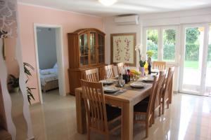 Część wypoczynkowa w obiekcie Vacation house "Viola"