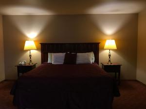 Cama o camas de una habitación en Camino Real Hotel