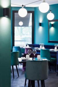 Posezení v ubytování Hôtel-Restaurant Bel Ami