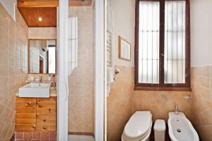 A bathroom at Caratteristico appartamento a Piazza Navona